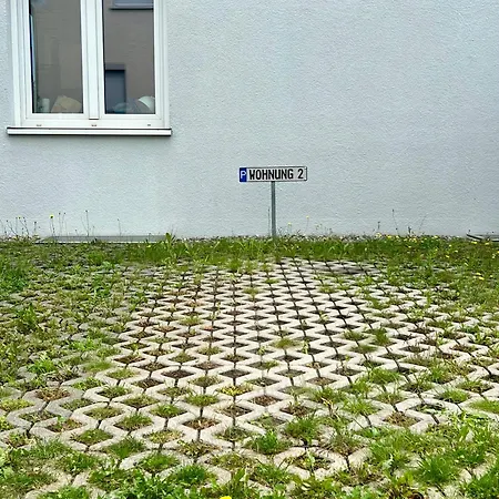 Apartment Zentrales In Mit Terrasse Fuer Bis Zu 5 Personen