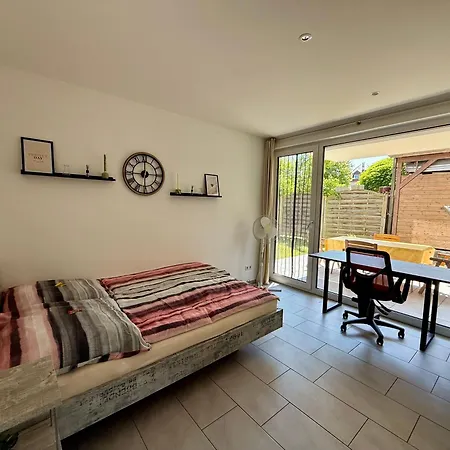 Zentrales In Mit Terrasse Fuer Bis Zu 5 Personen Apartment