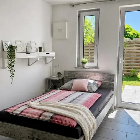 Zentrales In Mit Terrasse Fuer Bis Zu 5 Personen Friedrichshafen