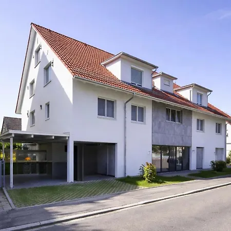 Zentrales In Mit Terrasse Fuer Bis Zu 5 Personen