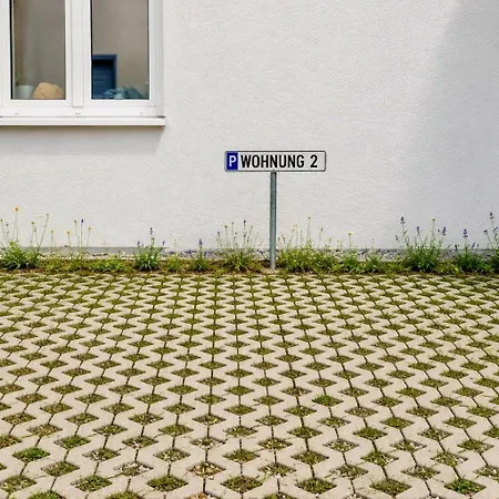 Daire Zentrales In Mit Terrasse Fuer Bis Zu 5 Personen